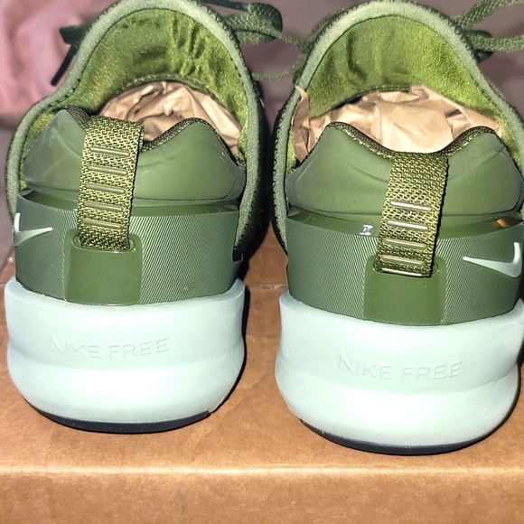 Nike Free X Metcon 2 Men US 8 Legion Green Running Shoes AQ8306-303. EUC CLEANED - Picture 9 of 9
